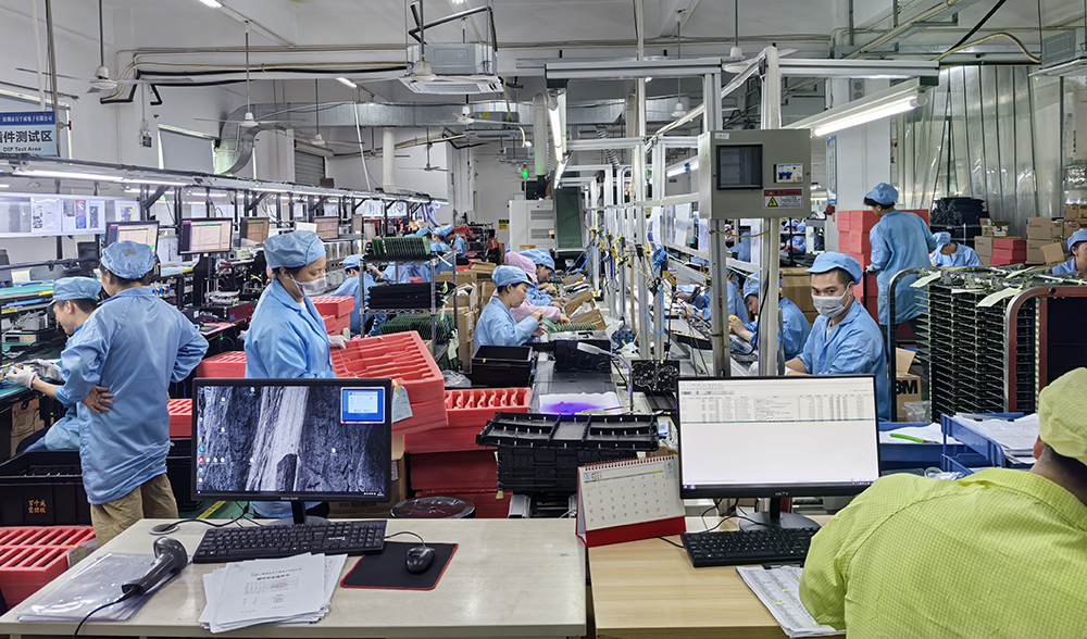 什么是SMT貼片加工？大型SMT貼片加工廠家圖